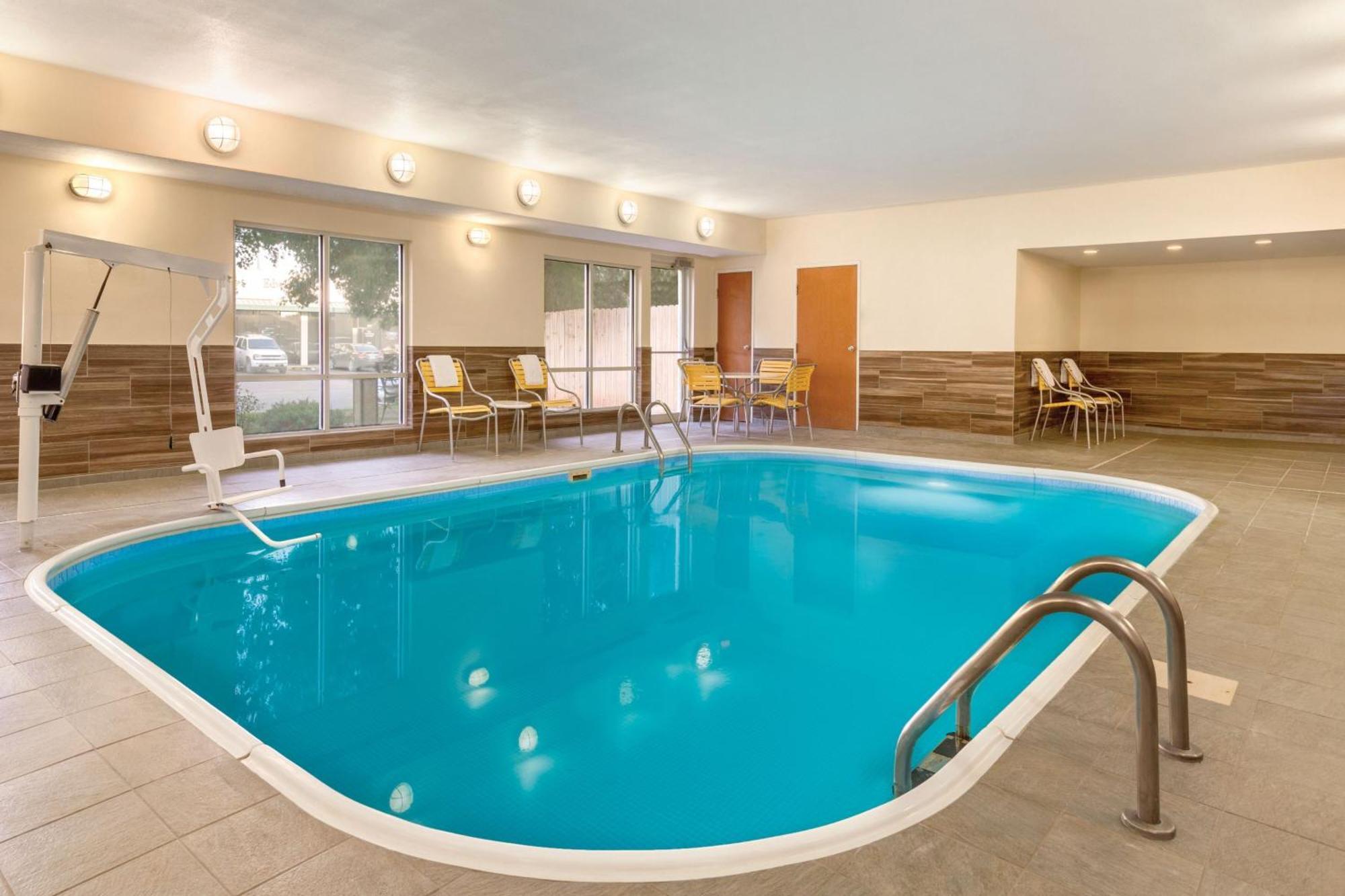 Fairfield & By Marriott Hotel 3*