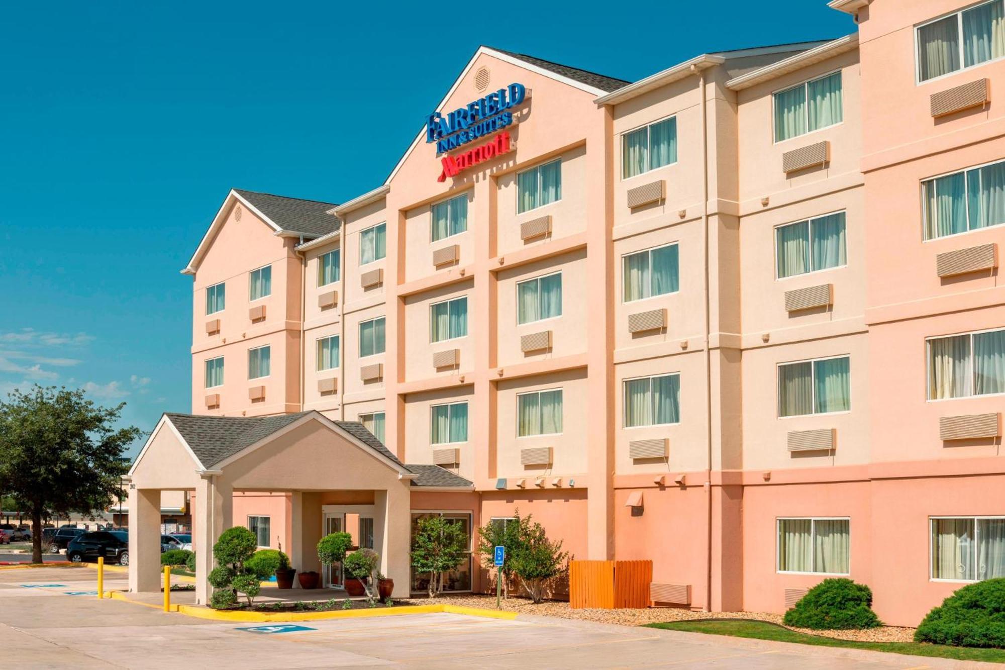 Hotel Fairfield & By Marriott