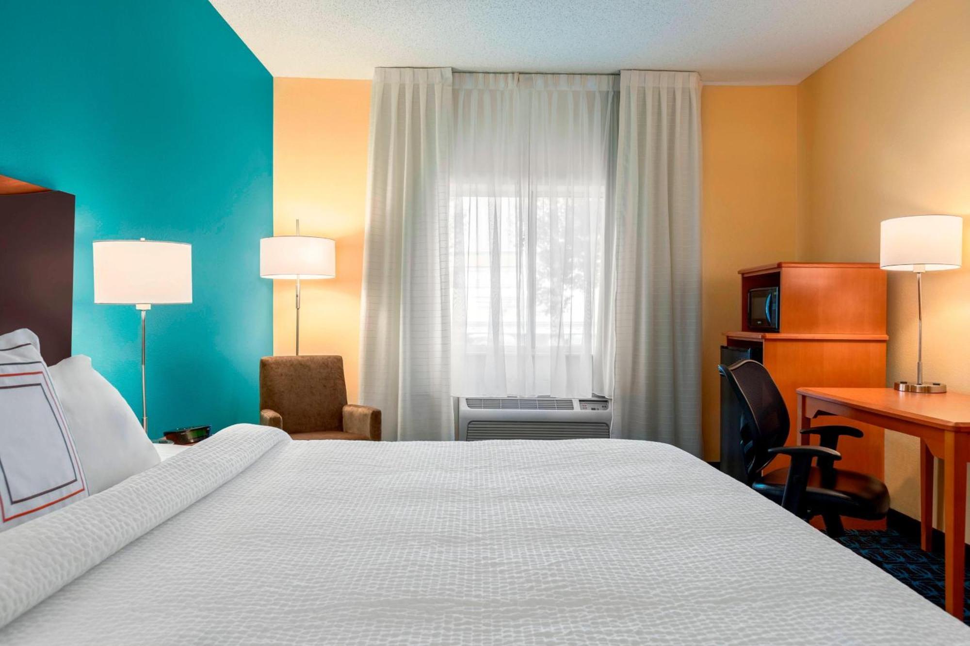 Fairfield & By Marriott 3*